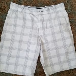 Mens sz 36 OPI shorts